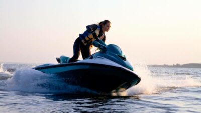 Lake Oconee in Georgia 4 A man and a woman enjoying jet skiing at Nottely Lake in the summer