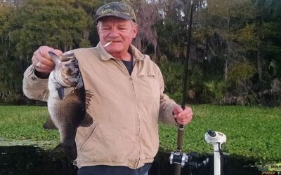 Bass Fishing Using Shiners Under The Mats