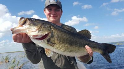Artificial Florida Big Bass Hunting