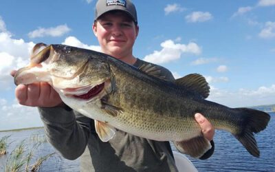 Artificial Florida Big Bass Hunting