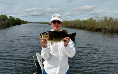 Alligator Alley Bass Fishing catching Florida Largemouth Bass