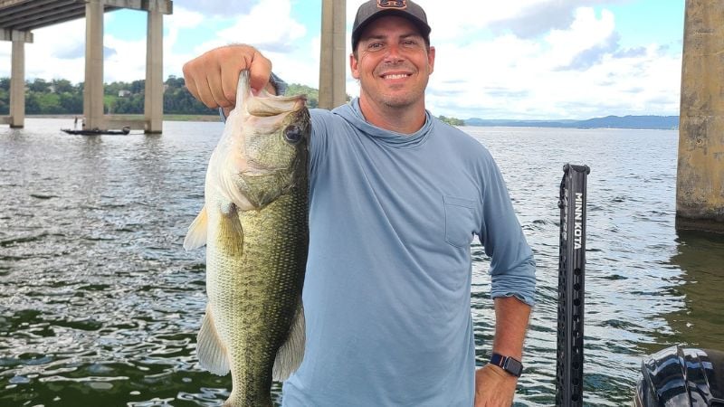 Lake Guntersville Fishing Trips