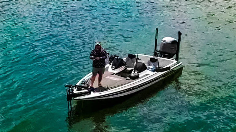 What Is a Fishing Charter? Your Quick Guide to Adventure 17 What Is a Fishing Charter?